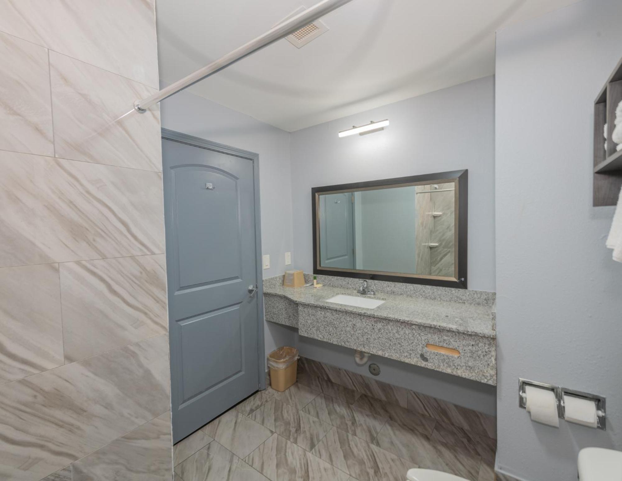 Jamestown Inn & Suites Riverdale Ngoại thất bức ảnh