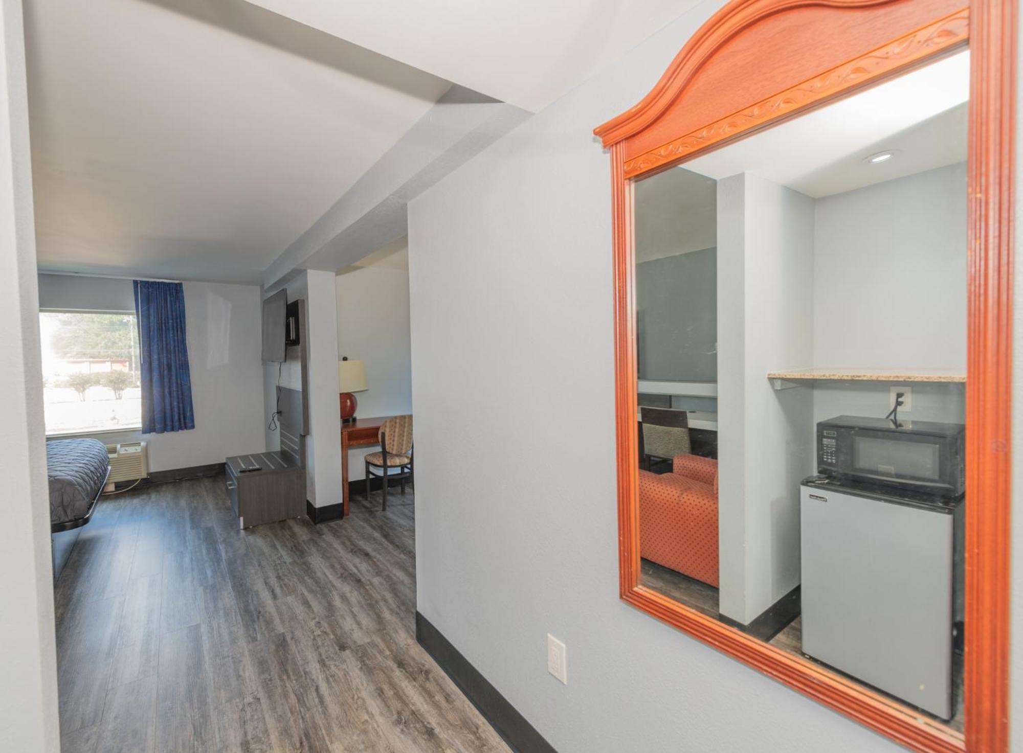 Jamestown Inn & Suites Riverdale Ngoại thất bức ảnh